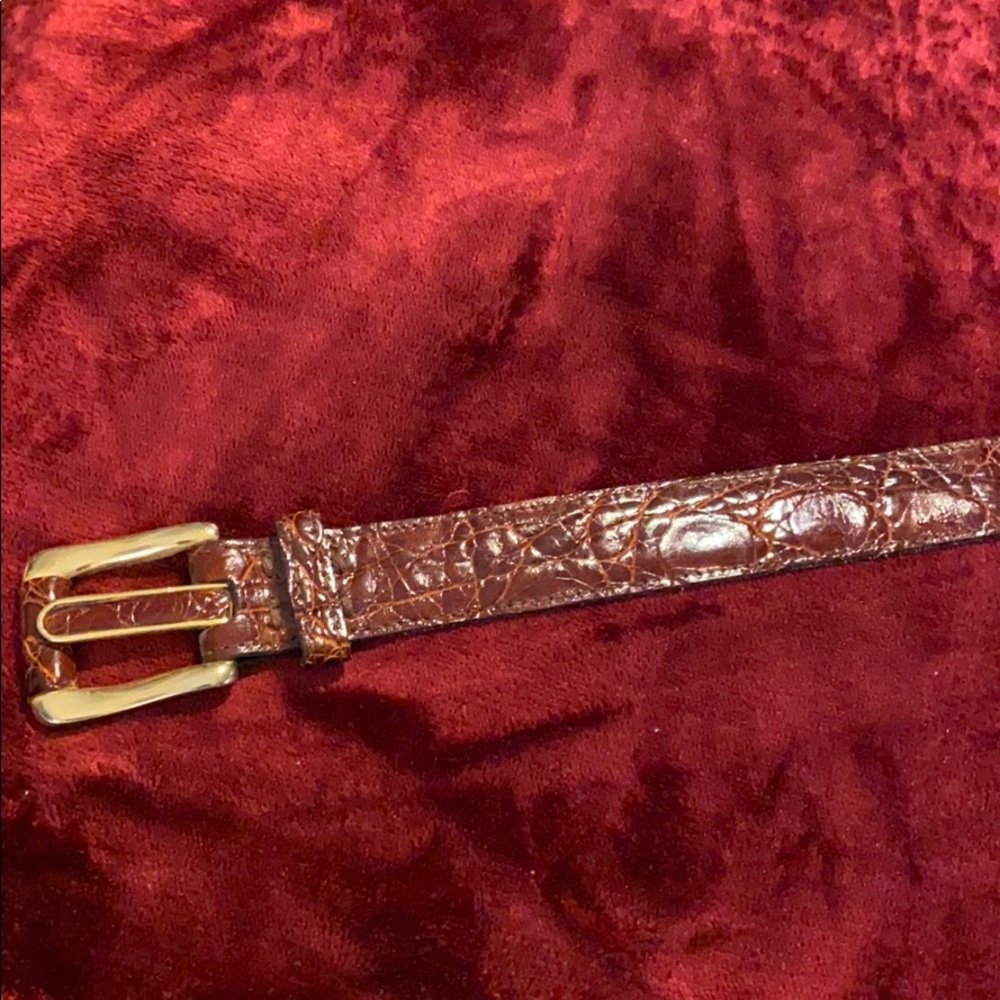 Alligator women’s belt